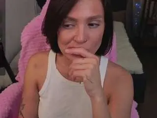 Nailawhisper  live sex cam