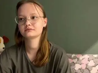 Septemberkinikini  live sex cam