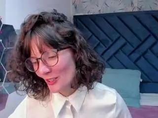 Valery-more  live sex cam