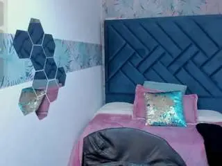 Valery-more  live sex cam