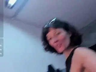 Valery-more  live sex cam