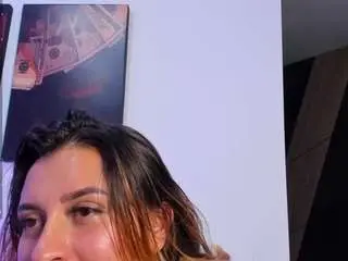 Daily-1  live sex cam