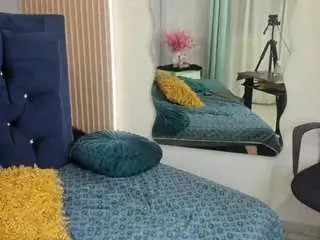 Dakotajamess  live sex cam