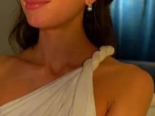 Daniellethomas  live sex cam