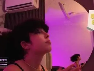 Katemoss70  live sex cam