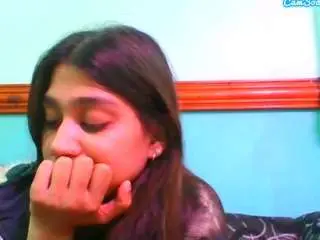 Prettysmileaaliyah  live sex cam