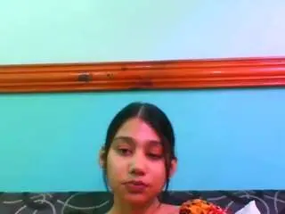 Prettysmileaaliyah  live sex cam