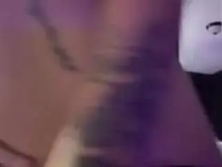 Tastemecaroline  live sex cam