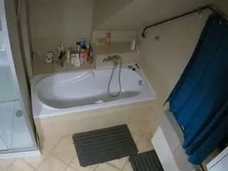 Voyeurcam-julmodels-bath-2nd-1  live sex cam