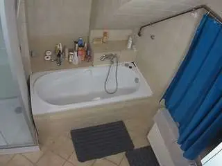 Voyeurcam-julmodels-bath-2nd-1  live sex cam