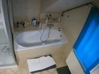 Voyeurcam-julmodels-bath-2nd-1  live sex cam