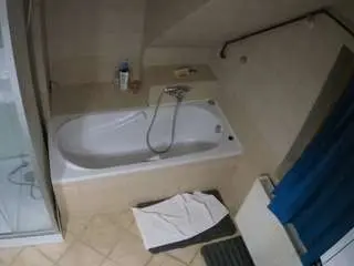 Voyeurcam-julmodels-bath-2nd-1  live sex cam