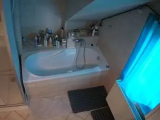 Voyeurcam-julmodels-bath-2nd-1  live sex cam