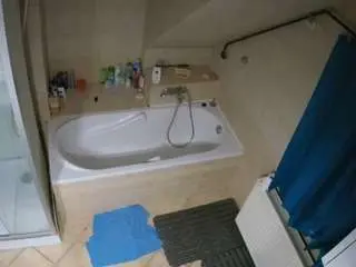 Voyeurcam-julmodels-bath-2nd-1  live sex cam