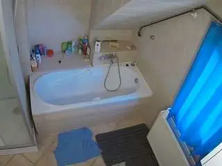 Voyeurcam-julmodels-bath-2nd-1  live sex cam