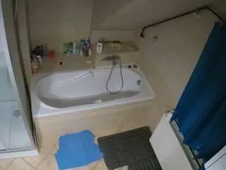 Voyeurcam-julmodels-bath-2nd-1  live sex cam