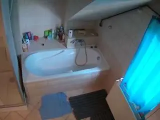 Voyeurcam-julmodels-bath-2nd-1  live sex cam