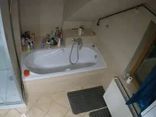 Voyeurcam-julmodels-bath-2nd-1  live sex cam
