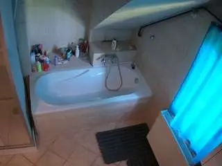 Voyeurcam-julmodels-bath-2nd-1  live sex cam