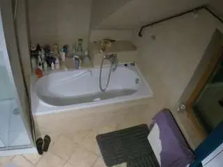 Voyeurcam-julmodels-bath-2nd-1  live sex cam