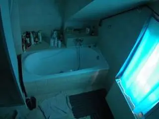 Voyeurcam-julmodels-bath-2nd-1  live sex cam