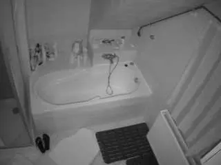 Voyeurcam-julmodels-bath-2nd-1  live sex cam