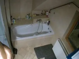 Voyeurcam-julmodels-bath-2nd-1  live sex cam