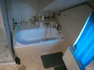 Voyeurcam-julmodels-bath-2nd-1  live sex cam