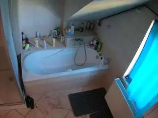 Voyeurcam-julmodels-bath-2nd-1  live sex cam