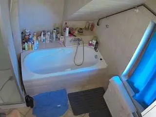 Voyeurcam-julmodels-bath-2nd-1  live sex cam