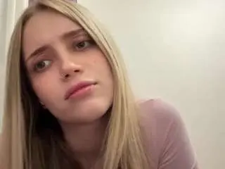 Ethelynrattanasinh  live sex cam