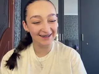 Tomiharbach  live sex cam