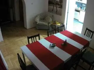 Voyeurcam-julmodels-dining  live sex cam