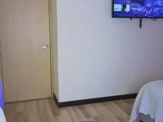 Aashleey  live sex cam