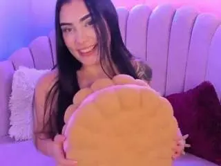 Amara-miller  live sex cam