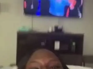 Chocolatebonnieee  live sex cam