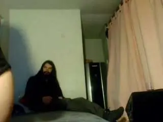 Dangerlovers  live sex cam