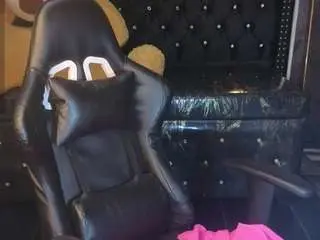 Kitty-fox-b  live sex cam