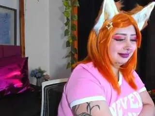 Lussyevans  live sex cam