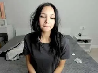 Nessanoir  live sex cam