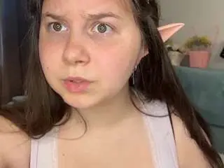 Pollygross  live sex cam