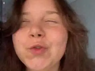 Pollygross  live sex cam