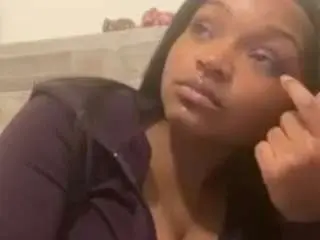 Prettygirl24xfactor  live sex cam