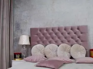 Daryar33e  live sex cam