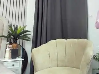 Daryar33e  live sex cam