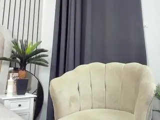 Daryar33e  live sex cam