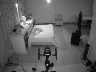 Voyeurcam-jb-bondage  live sex cam