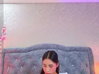 Yesyhills  live sex cam