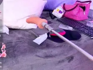 Yesyhills  live sex cam