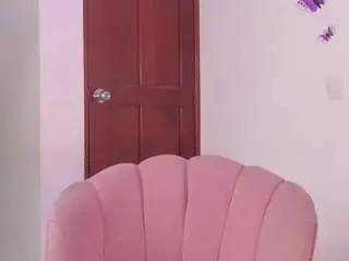 Charlotte-250  live sex cam
